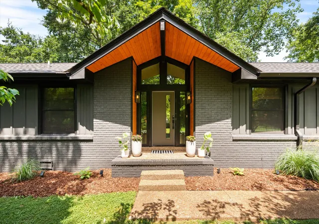 1st image of 1014 Lochland Dr, Gallatin, TN 37066 | MLS# 3242145