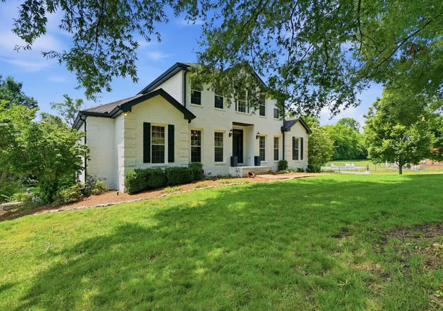 Photo 3 of Single family home for sale at 1308 Teddys Pl, Mount Juliet, TN 37122 | MLS# 3239780 | Listing updated on 2026-09-06