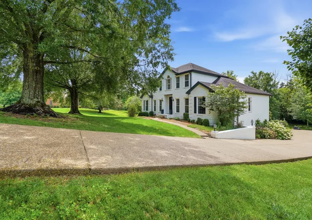 Photo 4 of Single family home for sale at 1308 Teddys Pl, Mount Juliet, TN 37122 | MLS# 3239780 | Listing updated on 2026-09-06