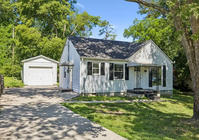 1st image of 927 Goodbar Dr, Nashville, TN 37217 | MLS# 3251170