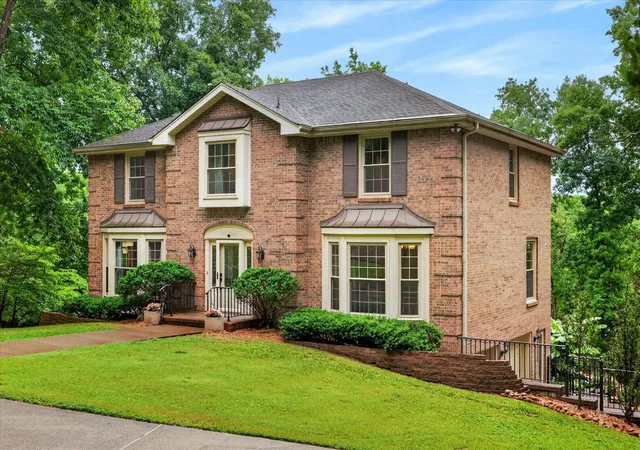 Photo 3 of Single family home for sale at 1610 Deerfield Dr, Clarksville, TN 37043 | MLS# 3245358 | Listing updated on 2026-09-12