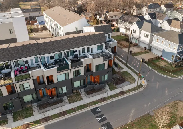 Photo 2 of Townhouse for sale at 2139 24th Avenue N, Nashville, TN 37208 | MLS# 3245341 | Listing updated on 2026-09-23