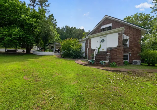 Homes for sale in Waverly, TN | 212 Main St E, Waverly, TN 37185 | MLS# 3234040