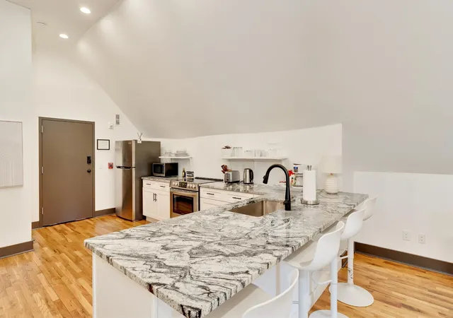 3rd image of 406 High Street, Chattanooga, TN 37403 | MLS# 3298197