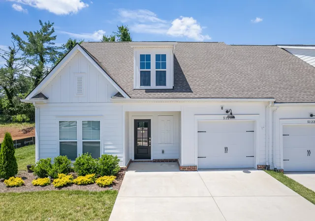 Photo 1 of Single family home for sale at 5124 Pace Park Cir, Columbia, TN 38401 | MLS# 3232675 | Listing updated on 2026-09-05