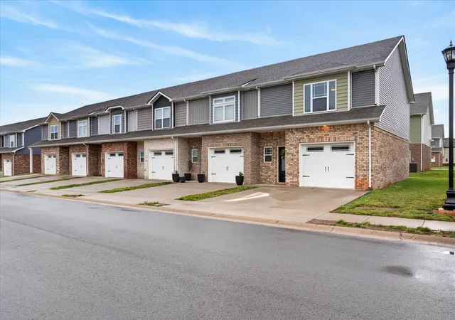 27th image of 341 Fallow Cir, Clarksville, TN 37040 | MLS# 3232653