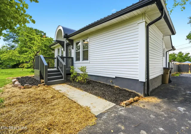 2nd image of 3317 Monmouth St, Knoxville, TN 37917 | MLS# 3232633