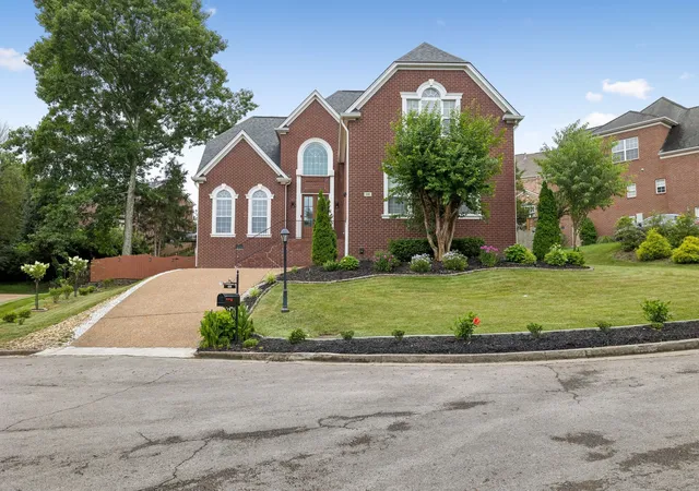 Homes for sale in Brentwood, TN | 608 Banbury Pl, Brentwood, TN 37027 | MLS# 3242562