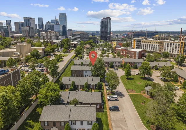 Photo 3 of Townhouse for sale at 110 Academy Sq, Nashville, TN 37210 | MLS# 3233656 | Listing updated on 2026-08-03