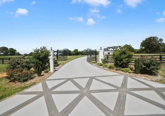 Photo 2 of Single family home for sale at 9520 Dyer Rd, Rockvale, TN 37153 | MLS# 3249095 | Listing updated on 2026-09-20