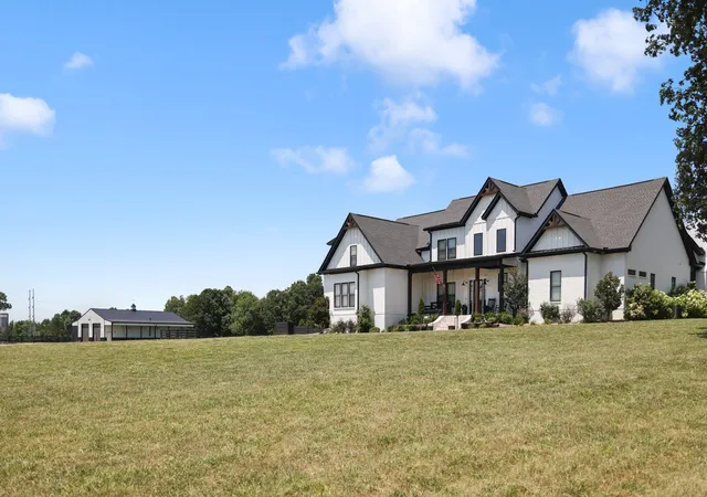Photo 3 of Single family home for sale at 9520 Dyer Rd, Rockvale, TN 37153 | MLS# 3249095 | Listing updated on 2026-09-20