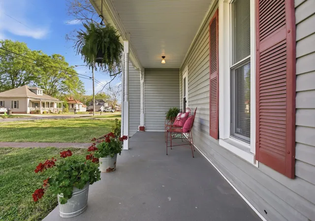 Homes for sale in Mount Pleasant, TN | 102 South Locust Street, Mount Pleasant, TN 38474 | MLS# 3242761