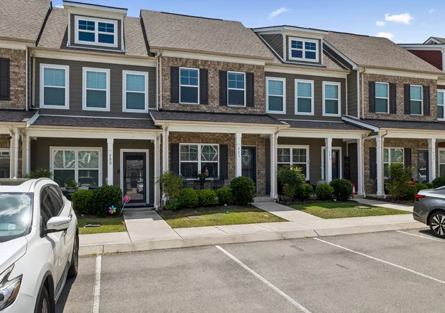 Homes for sale in Antioch, TN | 771 Bradburn Village Way, Antioch, TN 37013 | MLS# 3256078