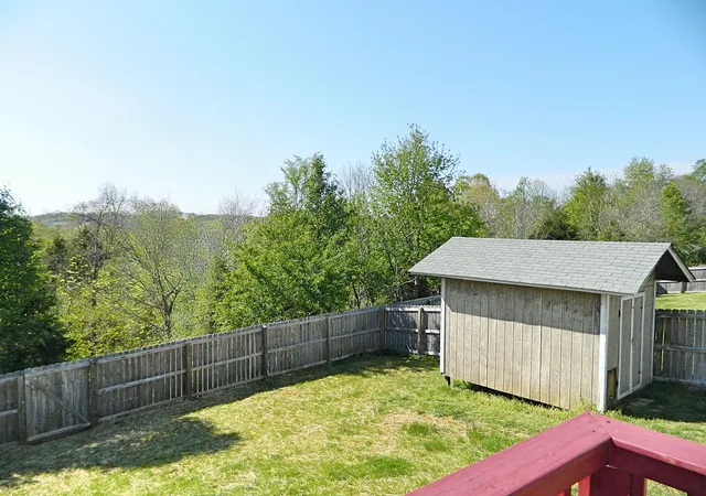 Homes for sale in Clarksville, TN | 1340 Chucker Dr, Clarksville, TN 37042 | MLS# 3232780