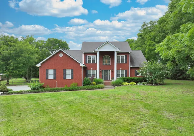 Homes for sale in Castalian Springs, TN | 107 Greenfield Ln, Castalian Springs, TN 37031 | MLS# 3233782