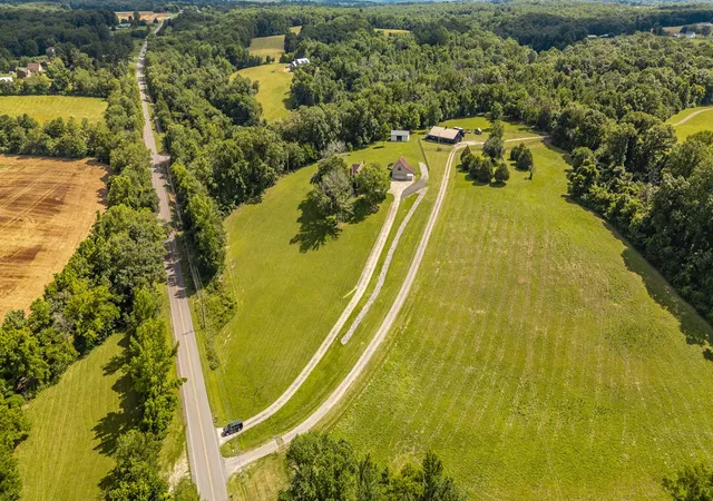 Homes for sale in Greenbrier, TN | 6040 New Cut Rd, Greenbrier, TN 37073 | MLS# 3248569