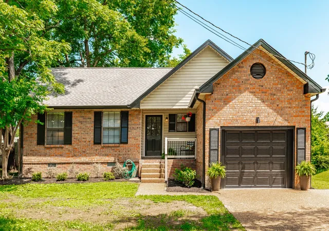 Homes for sale in Gallatin, TN | 442 Hancock St, Gallatin, TN 37066 | MLS# 3234129