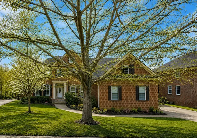 Homes for sale in Brentwood, TN | 1122 Pin Oak Ln, Brentwood, TN 37027 | MLS# 3233504