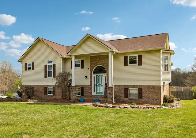 3rd image of 97 Oak Valley Dr, Spring Hill, TN 37174 | MLS# 3232854