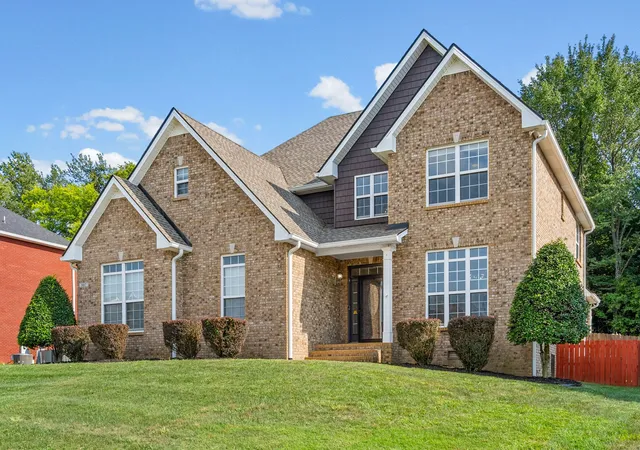 3rd image of 907 Terraceside Cir, Clarksville, TN 37040 | MLS# 3516184