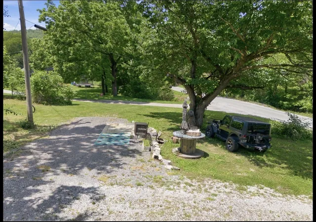 Homes for sale in Pleasant Shade, TN | 17 Dog Branch Rd S, Pleasant Shade, TN 37145 | MLS# 3232858