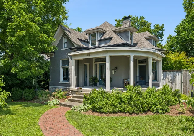 Photo 1 of Sale Pending at 1307 Eastland Ave, Nashville, TN 37206 | MLS# 3319214 | Listing updated on 2026-09-16