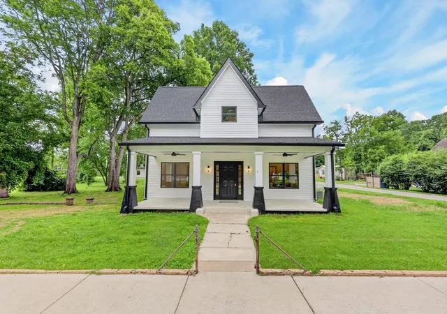 1st image of 102 Cowan St W, Cowan, TN 37318 | MLS# 3245493