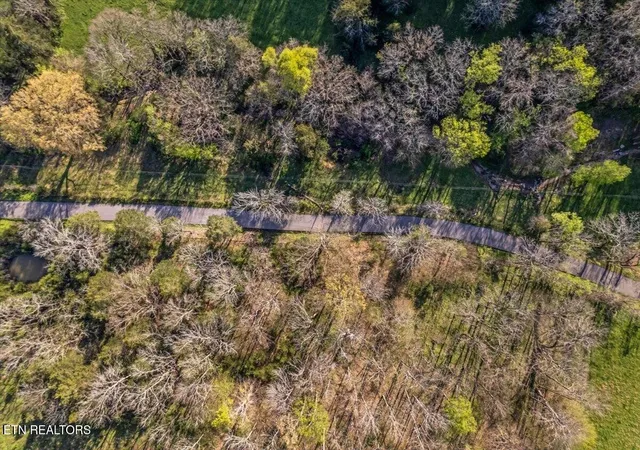 Photo 4 of House for sale at 1624 Bartlett Holw Rd, Petersburg, TN 37144 | MLS# 3232956 | Listing updated on 2026-08-19
