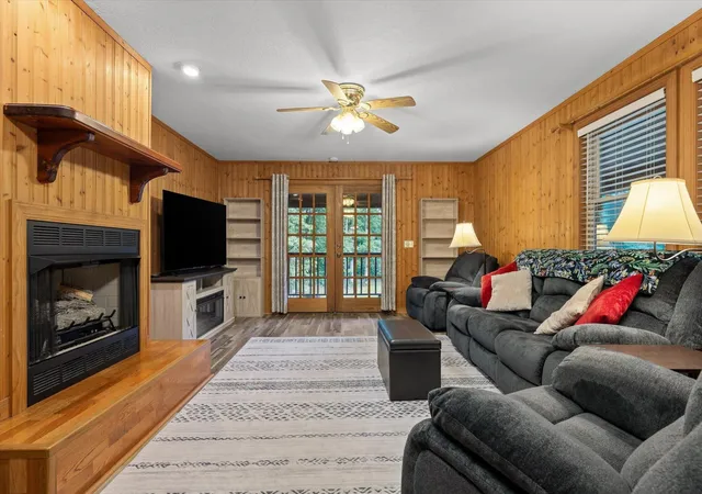 Photo 2 of Sale Pending at 927 Casey Rd, Trenton, GA 30752 | MLS# 3337250 | Listing updated on 2026-08-17