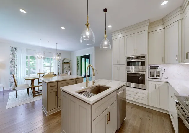 Photo 3 of Single family home for sale at 4046 New Hwy 96 W, Franklin, TN 37064 | MLS# 3253522 | Listing updated on 2026-10-11