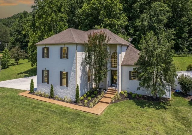 Single family home for sale at 4046 New Hwy 96 W, Franklin, TN 37064 | MLS# 3253522