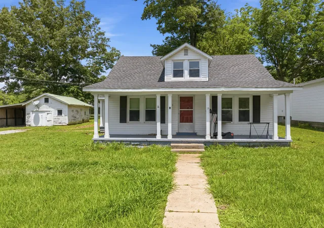 Homes for sale in Huntingdon, TN | 313 Knox St, Huntingdon, TN 38344 | MLS# 3233013