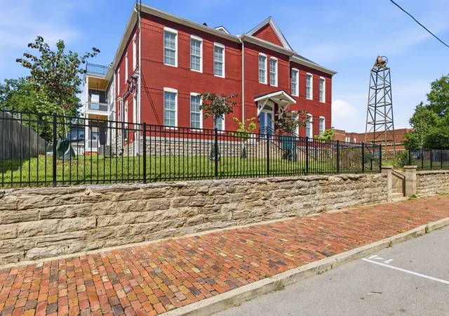 2nd image of 1600 10th Ave N #201, Nashville, TN 37208 | MLS# 3270153