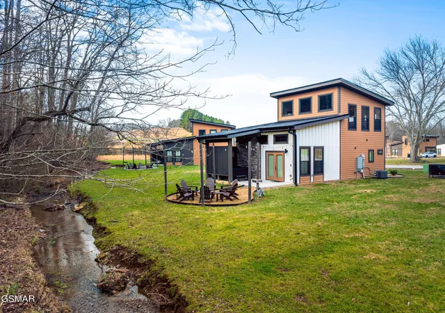 Photo 1 of Single family home for sale at 984 Goose Gap Rd #3, Sevierville, TN 37876 | MLS# 3547266 | Listing updated on 2026-10-20