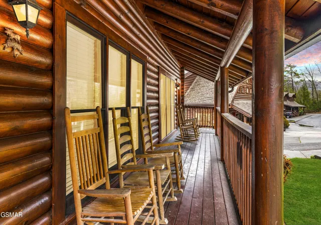 image of 739 Golf View Boulevard, Pigeon Forge, TN 37863 | MLS# 3279205