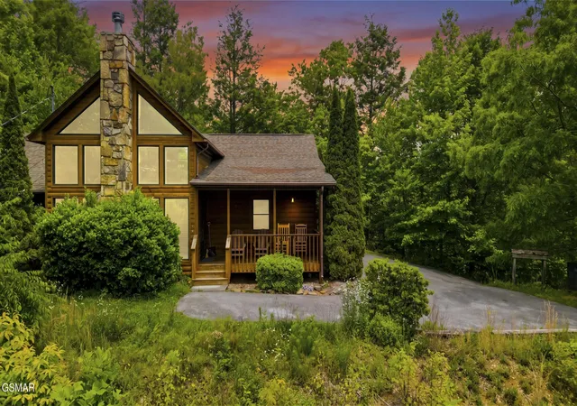 1st image of 817 Sunshine Trail, Gatlinburg, TN 37738 | MLS# 3307512
