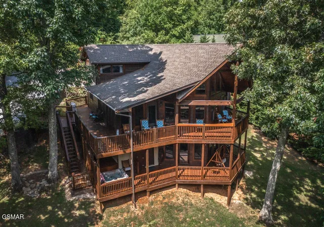 Photo 2 of Single family home for sale at 3103 Perry Cir Ln, Sevierville, TN 37862 | MLS# 3278264 | Listing updated on 2026-09-17