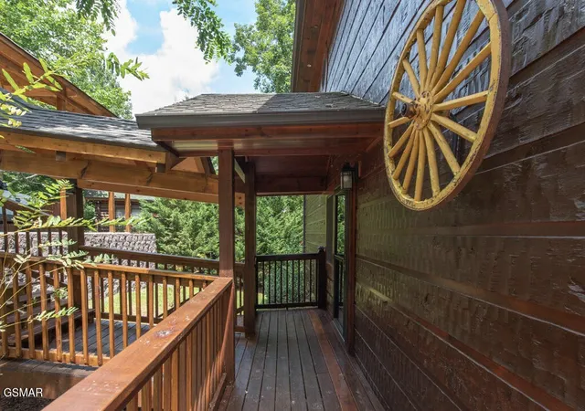 Photo 4 of Single family home for sale at 3103 Perry Cir Ln, Sevierville, TN 37862 | MLS# 3278264 | Listing updated on 2026-09-17