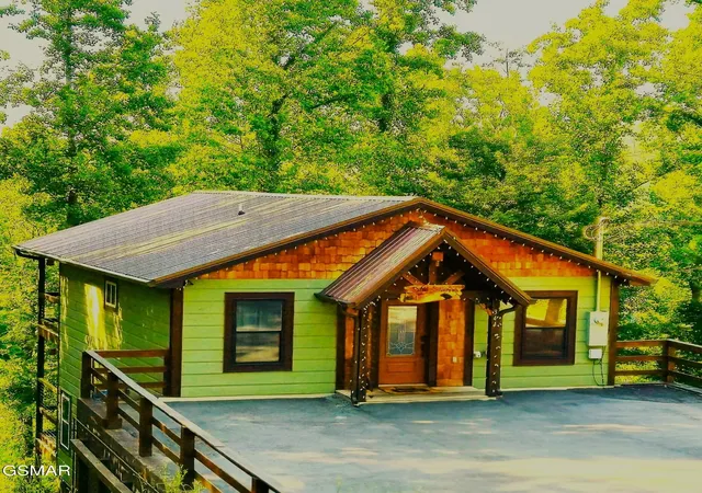 1st image of 344 Silverbell Hgts Lane, Gatlinburg, TN 37738 | MLS# 3278479