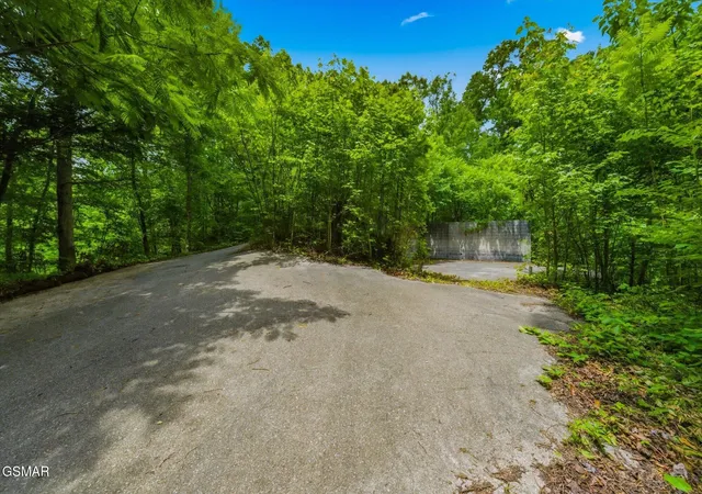 Homes for sale in Sevierville, TN | 2405 Deep Spring Lane, Sevierville, TN 37862 | MLS# 3269832