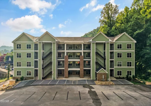 2nd image of 329 Ownby Street #1406, Gatlinburg, TN 37738 | MLS# 3280844