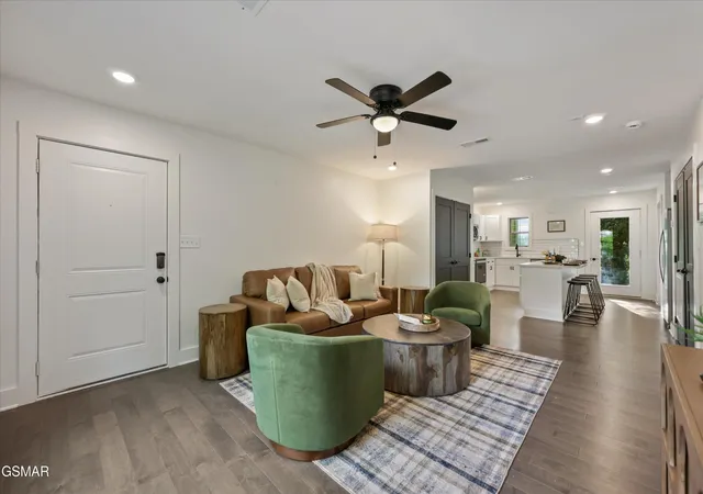 5th image of 329 Ownby Street #1406, Gatlinburg, TN 37738 | MLS# 3280844