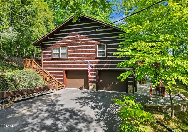 1st image of 615 N Ownby Dr, Gatlinburg, TN 37738 | MLS# 3298374