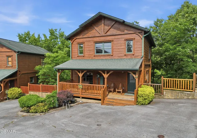 2nd image of 826 Great Smoky Way, Gatlinburg, TN 37738 | MLS# 3317262