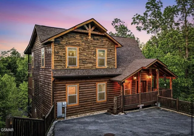 Homes for sale in Pigeon Forge, TN | 452 Alpine Mountain Way, Pigeon Forge, TN 37863 | MLS# 3264176