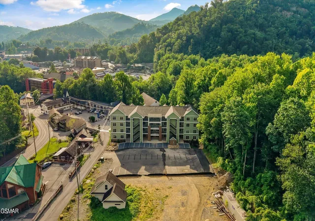 5th image of 329 Ownby Street #1401, Gatlinburg, TN 37738 | MLS# 3280826