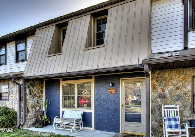 2nd image of 625 S Asbury Dr #APT 11, Pigeon Forge, TN 37863 | MLS# 3302603