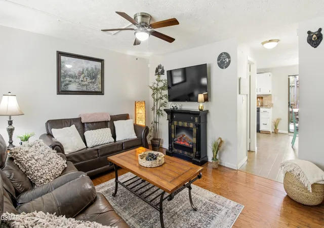 3rd image of 625 S Asbury Dr, Pigeon Forge, TN 37863
