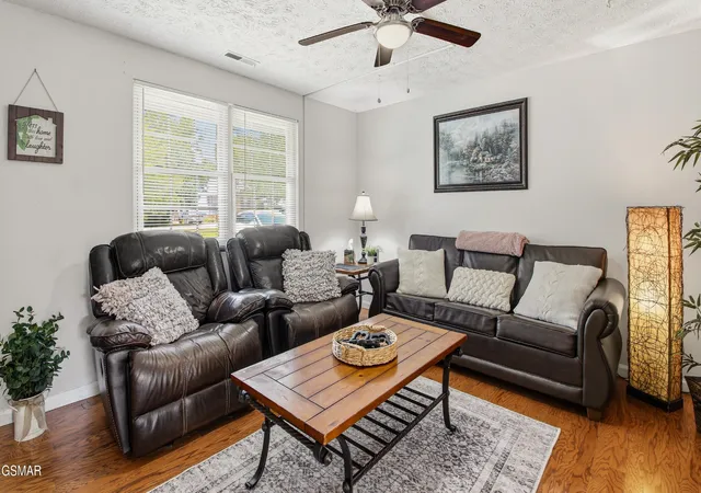 5th image of 625 S Asbury Dr, Pigeon Forge, TN 37863