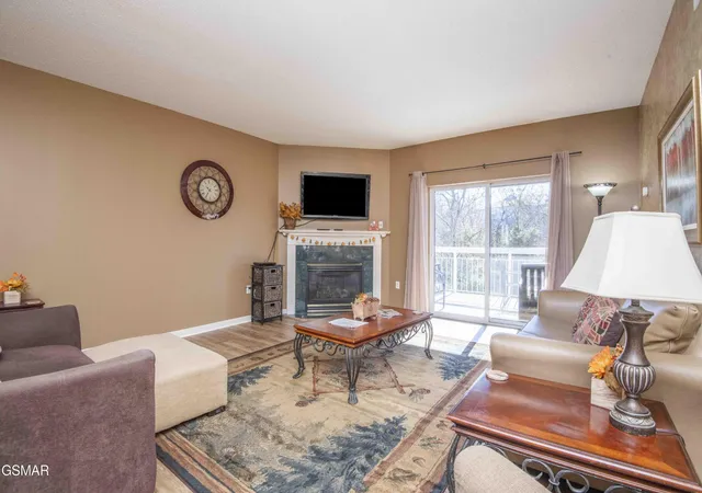 4th image of 205 Ogle Dr #UNIT 332, Pigeon Forge, TN 37863 | MLS# 3302021